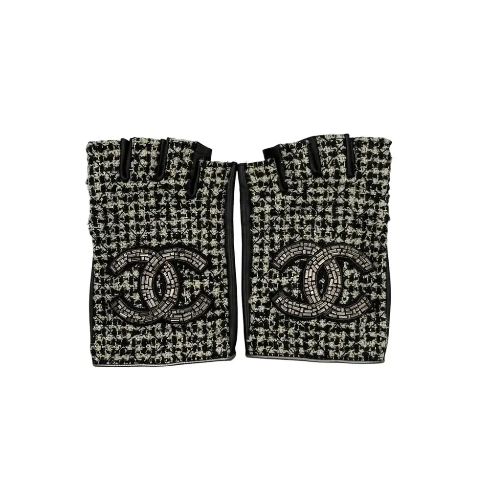 Chanel Black Tweed & Lambskin Fingerless Gloves – Size 7.5